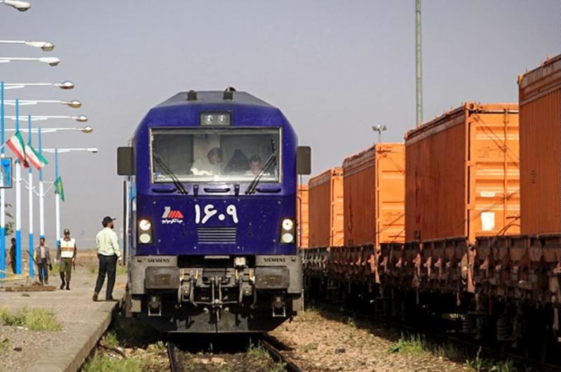  ۱۳۱ واگن کالای صادراتی بیش از یک‌ماه در مرز اینچه برون متوقف است/ مسئولان دیپلماسی کشور با مقامات ترکمنستان رایزنی کنند