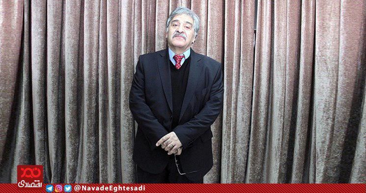 حسابرسان قربانی اختلافات ظاهری همتی و شاپور محمدی شدند/ درباره انتصاب یک فرد 36 ساله برای مدیریت یک بانک توسعه‌ای به وزیر اسبق اقتصاد تذکر دادم