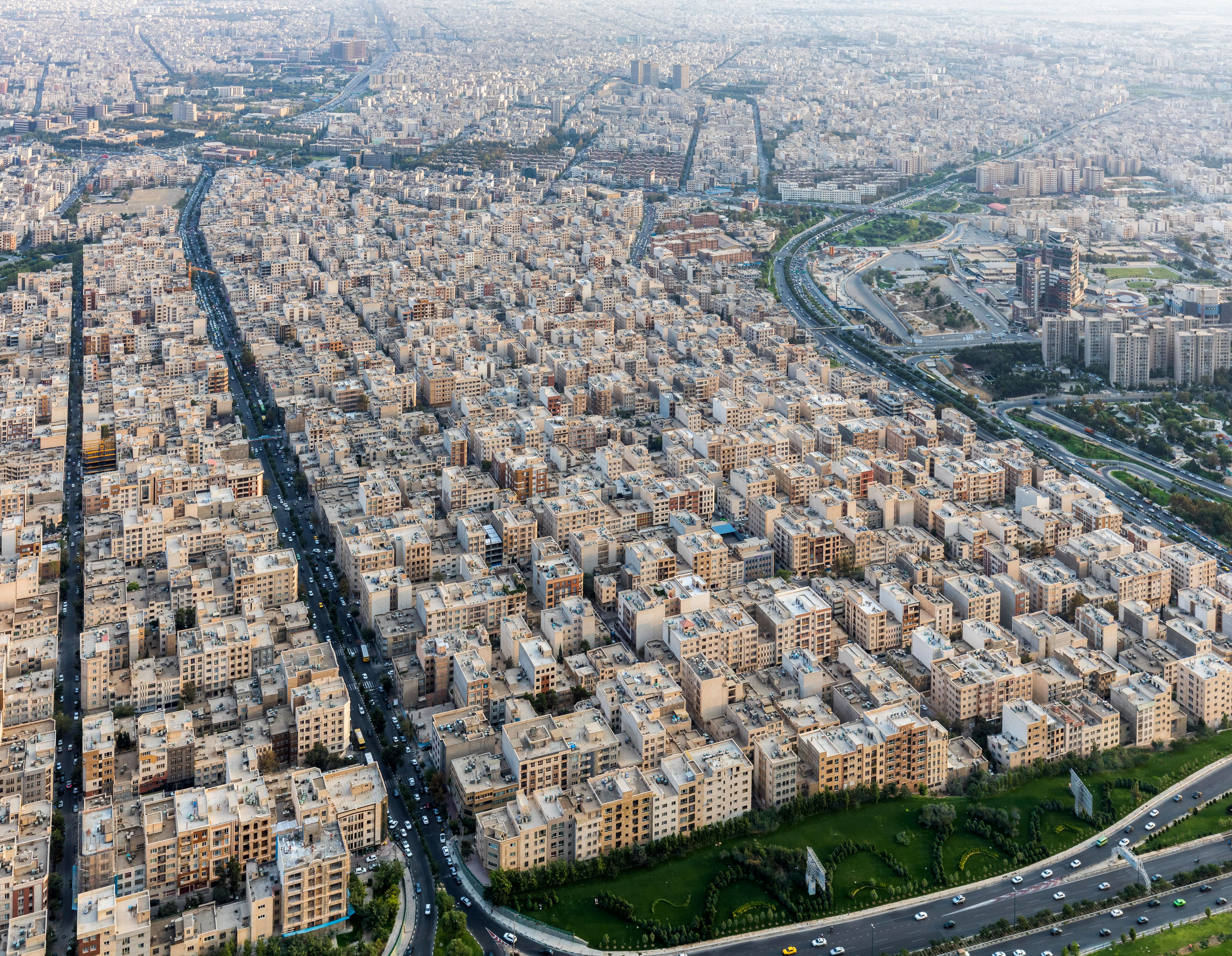 قیمت آپارتمان در مناطق مختلف تهران چند است؟+جدول