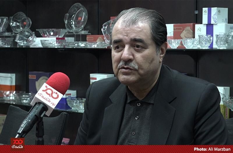 برکناری "رحمانی" سیاسی بود و ارتباطی به بازار خودرو نداشت