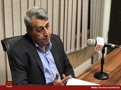 افزایش قیمت‌ها در بورس هیچ منطق اقتصادی ندارد/ بسیاری از مردم بورس را با قمارخانه اشتباه گرفته‌اند