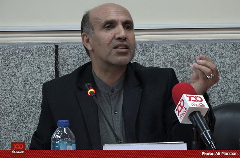 دولت نیازی به دستکاری بورس و بازار ارز برای درآمدزایی ندارد