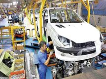 خودروسازان ۳۰ درصد تولید امسال را به مشتریان تحویل نداد‌ه‌اند