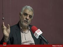 شدت و سرعت هجوم نقدینگی سرگردان به بورس که با چراغ سبز دولت در حال انجام است، خطرناک است
