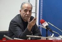 متخلفان صادراتی همان‌هایی هستند که با دولتی‌ها نشست و برخاست دارند