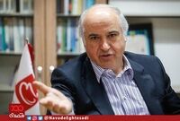 دولت سیاست انقباضی برای کنترل نقدینگی به کار نگرفته/ کاهش نرخ سود سپرده‌ها خاکریز جلوی آنها را برداشته و آنها را وارد بازارهای دیگر می‌کند