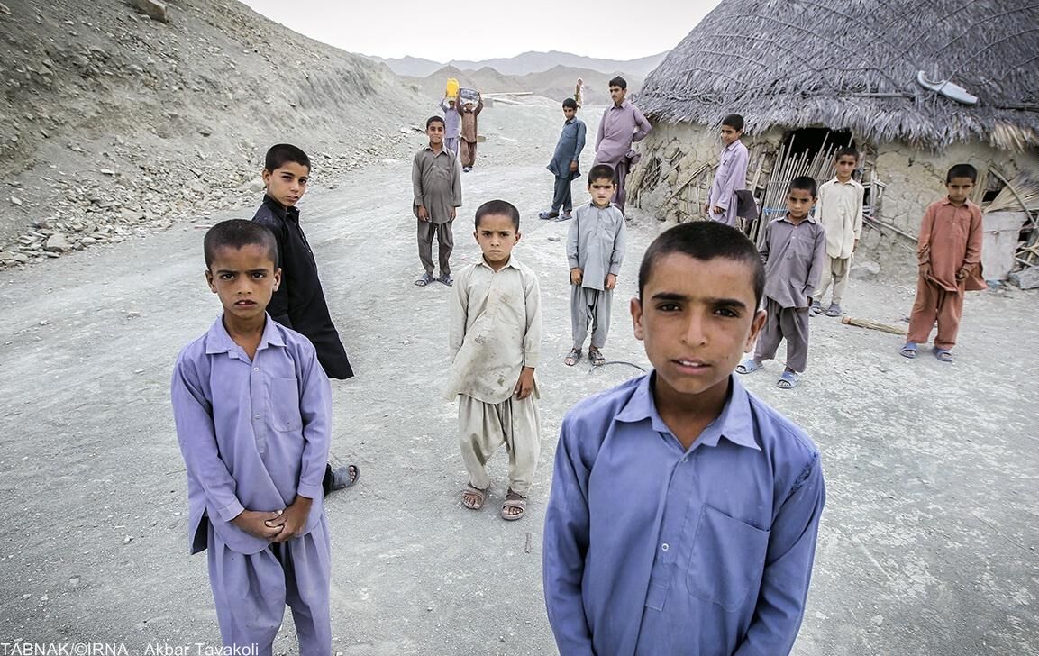 در مناطق روستایی ۱۴ شهرستان از استان سیستان‌وبلوچستان بین ۷۵ تا ۹۰ درصد مردم زیر خط فقر هستند