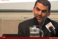  یک عقل واحد اقتصادی در کشور وجود ندارد/ دولت با تصمیمات خلق الساعه قیمت دلار را تا ۲۶ هزار تومان بالا برد