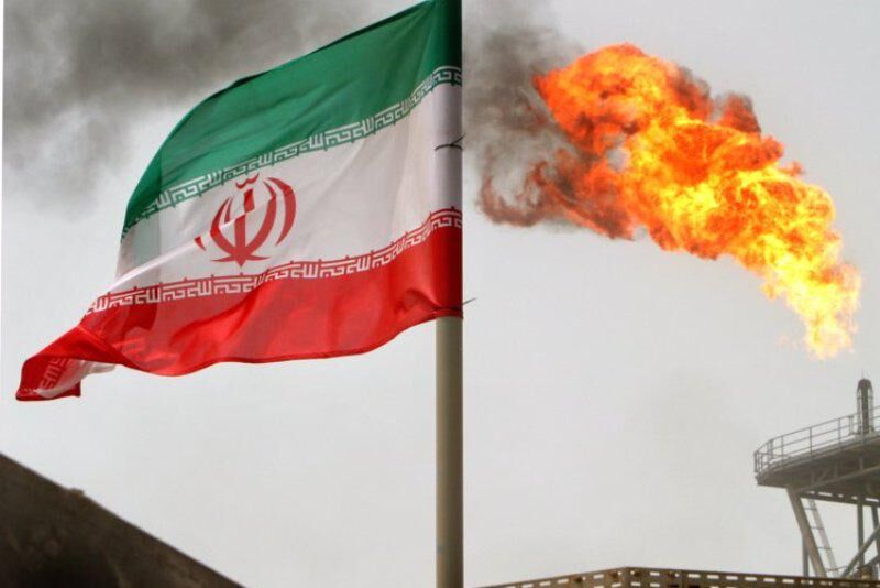 علاقه شدید وزارت نفت به غربی‌ها، به اخراج چینی‌ها از میدان آزادگان جنوبی انجامید/ زنگنه در ۱۶ سال وزارتش تنها ۵۰ هزار بشکه به ظرفیت میدان نفتی آزادگان اضافه کرد