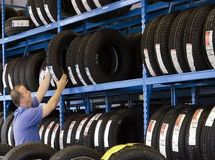 اختلاف ۱۰۰ تا ۱۵۰ هزار تومانی قیمت لاستیک از کارخانه تا بازار