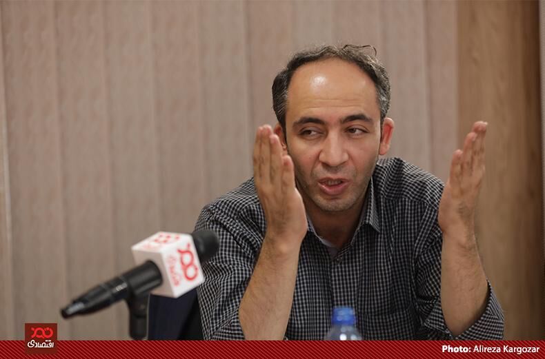 احتمالا بیش از ۵۰ درصد خانوارهای ایرانی به زیر خط استاندارد "درآمد- هزینه" رسیده‌اند