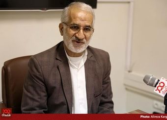 دولت اعتقادی به تولید محصولات ارگانیک ندارد/ چرا کشاورزان کود و سم را با قیمت گزاف می خرند؟