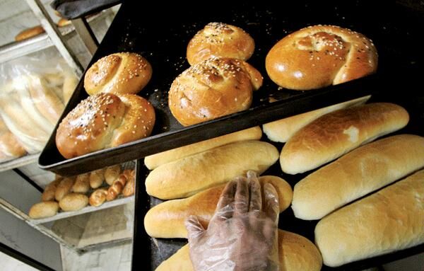 مواد اولیه تولید نان‌های حجیم گران شده ولی فعلا تصمیمی برای افزایش قیمت نداریم