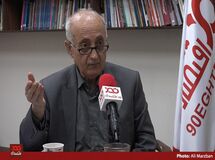 در وزارت خارجه یک معاونت اقتصادی داریم که هیچ کاری انجام نمی‌دهد