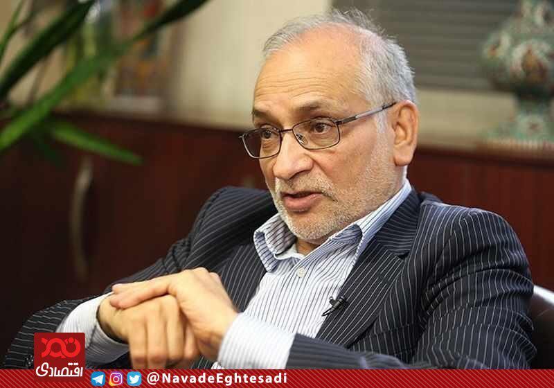 اگر آقای روحانی نمی‌تواند کشور را اداره کند، کنار برود