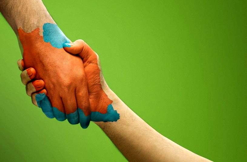 به جای صدقه دادن، نیازمندان را از وام قرضالحسنه بهرهمند کنید