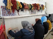 قالیبافان فاقد بیمه از امروز بیمه می شوند+ حق بیمه پرداختی