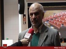 امید داشتن به انتخابات آمریکا برای تاثیرگذاری بر نرخ ارز تحقیر آمیز است/ مسئولان دل به تغییرات در آمریکا نبندند