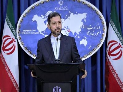 برنامه ای برای حذف رایزنان اقتصادی از چارت سفارتخانه‌ها نداریم
