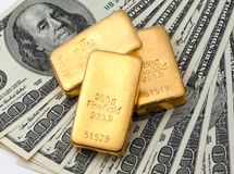 "پولطلا" چیست؟ انتقال واحد پول از ریال به "پولطلا" چه مزیتی برای اقتصاد تحریمی ما دارد؟