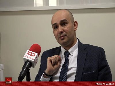 در سال ۱۴۰۰ تورمی بین ۳۰ تا ۶۰ درصد خواهیم داشت