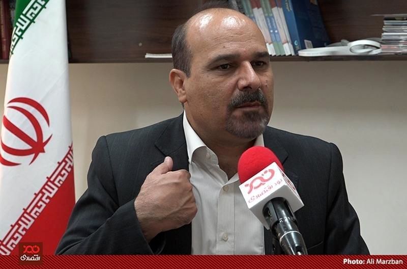 افزایش ۲۵ درصدی دستمزدها قدرت خرید کارگران و کارمندان را در سال ۱۴۰۰ حفظ نمیکند