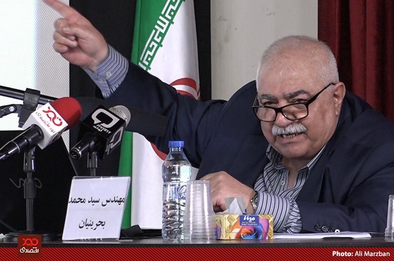 چرا برق واحدهای تولیدی را قطع میکنید ولی مالها و برجها برق دارند؟