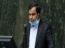استعفای رئیس سازمان بورس ما را غافلگیر کرد، او در جلسه نشسته بود، یکدفعه پیامک استعفایش آمد!