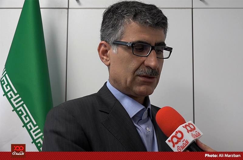 نرخ ارز در خوش بینانهترین حالت ۲۰ هزار تومان می شود/ نباید انتظار کاهش قیمت کالاها را داشت