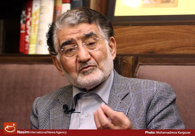 در ماه‌های آینده شاهد تورم دو رقمی و گرانی شدید کالاهای اساسی خواهیم بود