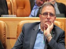 بانک مرکزی: رشد ۱۲.۵ درصدی اقتصاد ایران در سال ۱۳۹۵/ سهم نفت ۹.۸ درصد، رشد بخش "ساختمان"، ۱۳.۱- درصد!