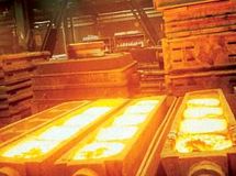 صنعت فولاد کشور در آستانه تعطیلی قرار گرفت!/ شرکتهای دولتی صنعت فولاد را به خاک سیاه نشاندند