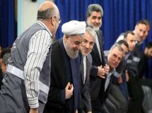 سنگ تمام مرکز آمار برای روحانی: در سه ماه اخیر یک میلیون شغل ایجاد شد! +نمودار