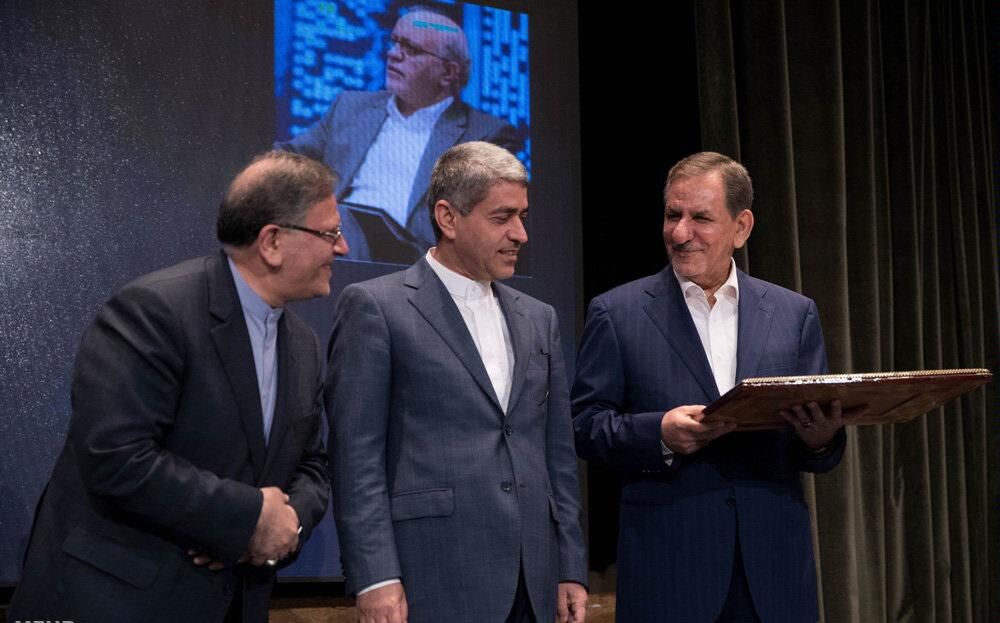 تعجب 10 اقتصاددان و فعال اقتصادی به آمار اشتغالزایی دولت!