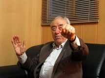 مشکلات بانکی و سرمایهگذاری بعد از برجام حل نشد/ جنس میخواهیم، اما چگونه پول خارجیها را بدهیم!