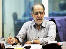 طیب‌نیا به خاطر مشکلات قلبی از حضور در کابینه دوازدهم انصراف داد/ سواد طیب‌نیا از کرباسیان وزیر پیشنهادی اقتصاد بیشتر است!