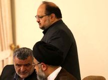 دعوای احتمالی حجتی با شریعتمداری!