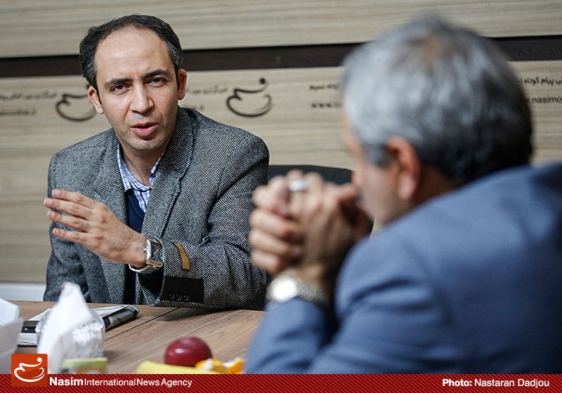 با آمدن نهاوندیان در معاونت اقتصادی رئیس جمهور تداخل در تصمیم گیریهای اقتصادی دولت بیشتر شد/ هرچه سمتهای اقتصادی بیشتر شود، ناهماهنگی بیشتر میشود