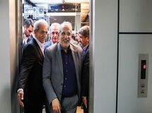 آقای کرباسیان شما خودتان حاضرید در بورس سرمایه‌گذاری کنید!/ آیا از زیان سهامداران بانکها در بازار سرمایه خبر دارید؟