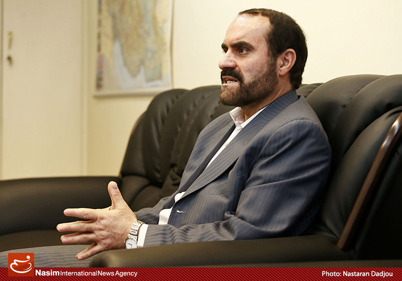 قیمت گوشت و مرغ از دست دولت در رفت/ عید قربان تنش در بازار گوشت را بیشتر می‌کند