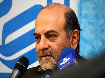 کرباسیان هیچ‌کاره است، نیلی همه کاره است