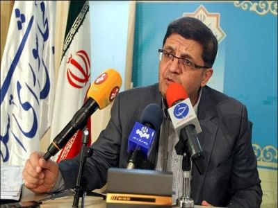 دولت درخصوص مدیریت بازار ارز تصمیمات عجولانه نگیرد/ باید مشخص شود که چه کسانی از گرانی دلار منتفع می‌شوند