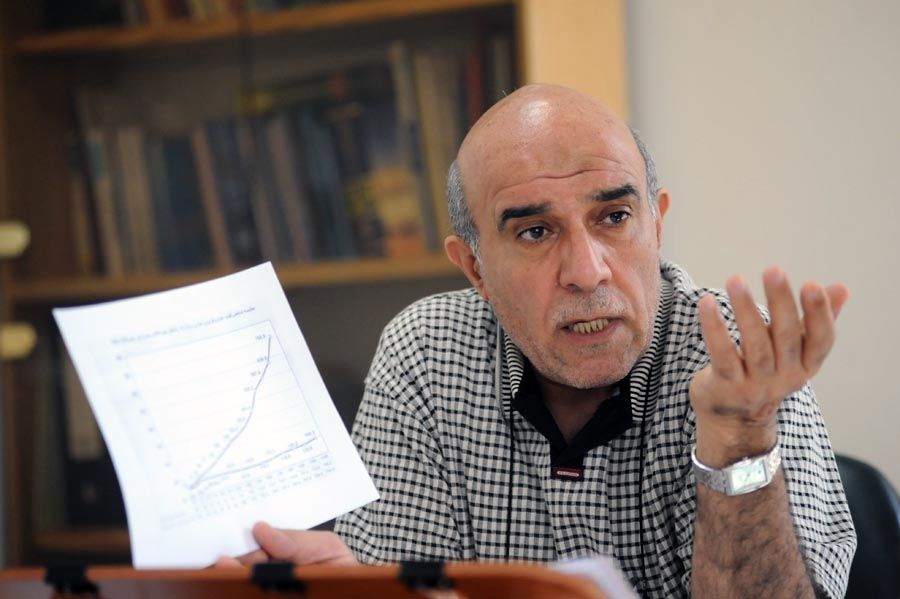 خودروهای ارزان‌تر از 35 میلیون تومان از بازار جمع می‌شوند/ احتمال به تعویق افتادن استانداردهای جدید خودروها تا خرداد 98
