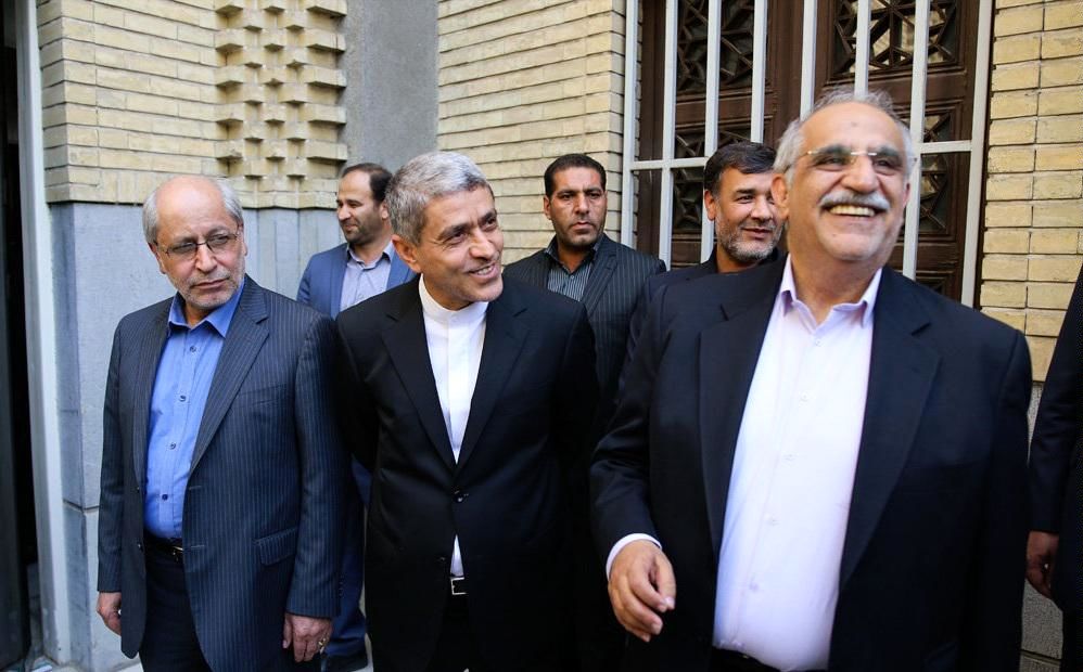 ناامیدی 10 اقتصاددان از موفقیت تیم اقتصادی دولت دوازدهم