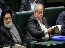 گمرک آمار واردات خودرو را سانسور کرد!/ کرباسیان دوره وزارتش را با سانسور آمار شروع کرد+ سند