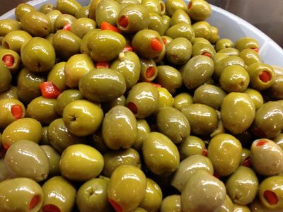 واردات زیتون ممنوع است/ در تولید کنسرو زیتون خودکفا هستیم/ مصرف سرانه کنسرو زیتون در ایران 2.5 برابر دنیا است
