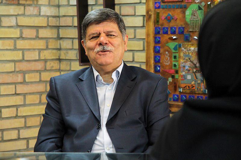 برای پیاده‌سازی مدل اقتصادی بانک جهانی و صندوق بین‌المللی پول غفلت‌های زیادی انجام دادیم