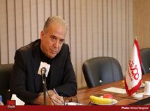 فیلم:: حریری عضو اتاق بازرگانی: نهاوندیان را به عنوان نماینده بخش خصوصی در دولت حساب نکنید/ او تا به حال یک دکه روزنامه فروشی را هم خودش اداره نکرده است