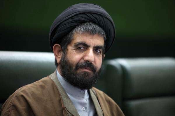 موسسات مالی فعال دارای مجوز هستند/ رسانهها جو سازی نکنند