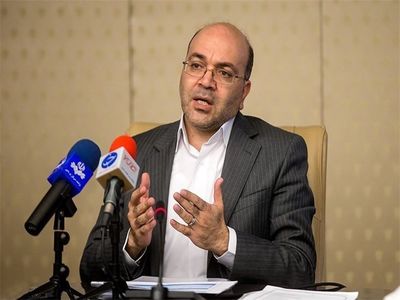 تعمیرانشعابات شکسته آب در  سرپل ذهاب تا فردا تمام می شود